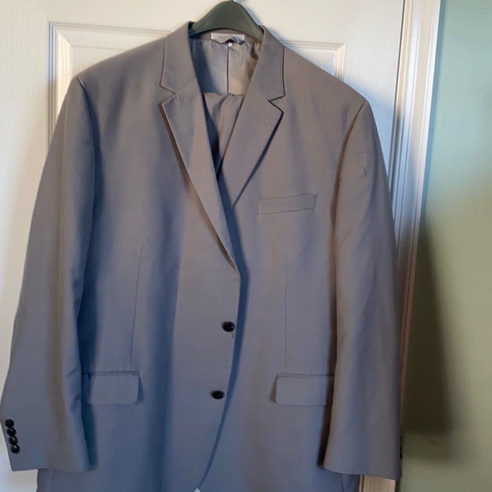 Men’s dress suit. Light gray color.